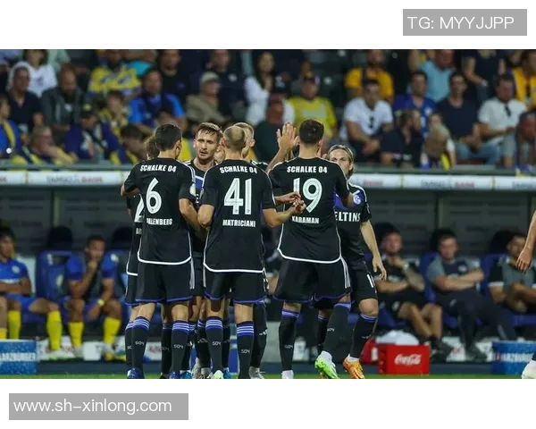 沙尔克04与主教练提尔达成长期合作协议，签约至2023年